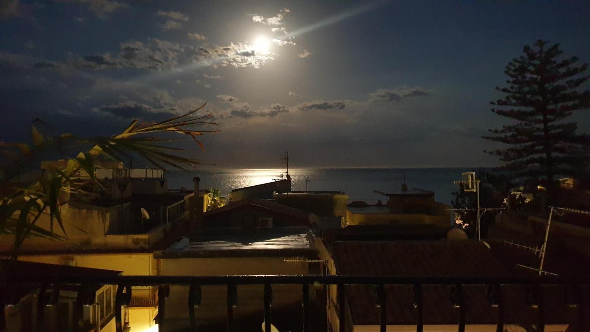 Terrazza Enjoy Apartamento Letoianni Quarto foto